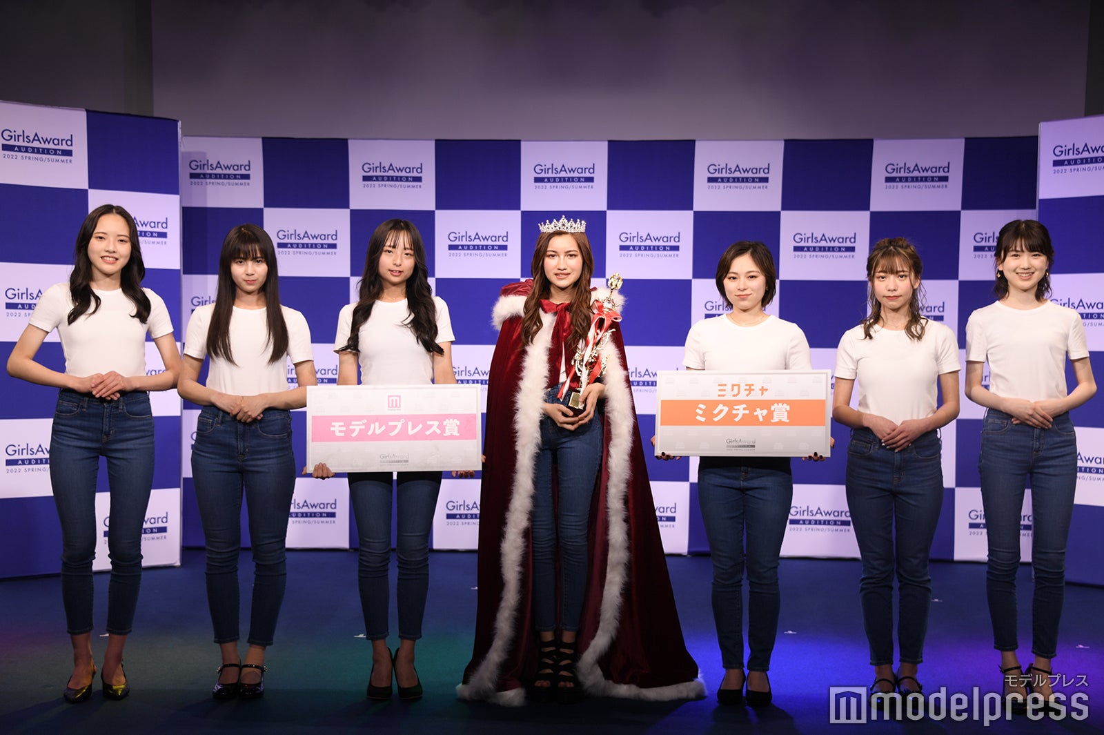 か子さん、松戸珠音さん、中村桃彩さん、アシュトンすみれジャズミンさん、宮之脇那帆さん、りなさん、野口紫穂さん（C）モデルプレス