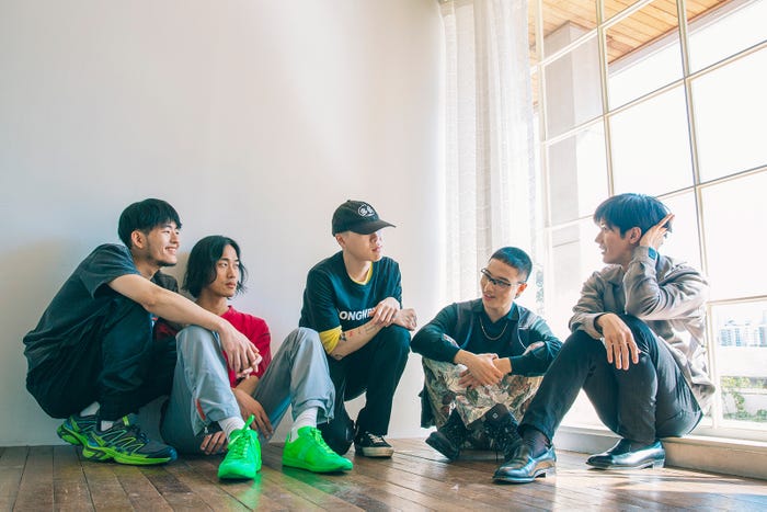 三浦春馬×HYUKOH(提供写真)