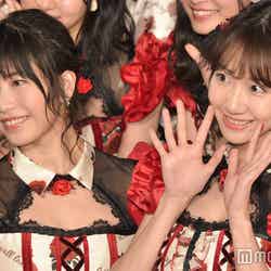 「2017 MAMA in Japan」レッドカーペットに出席した（左から）AKB48・横山由依、柏木由紀 （C）モデルプレス