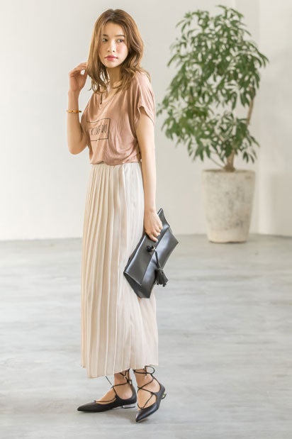 レースアップメタルヒールパンプス「Re:EDIT by GALSTAR」4,998円（税込）／画像提供：Re:EDIT by GALSTAR