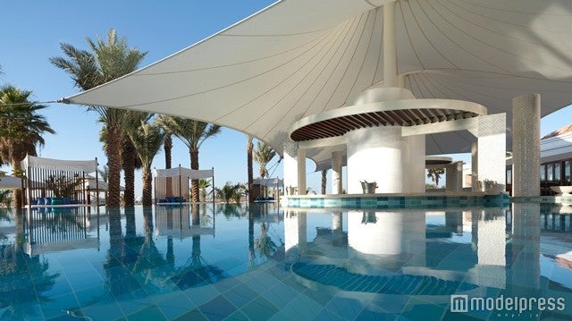 「リッツカールトン」ラ・ベ・ラウンジ／画像提供：ドバイ政府観光・商務局