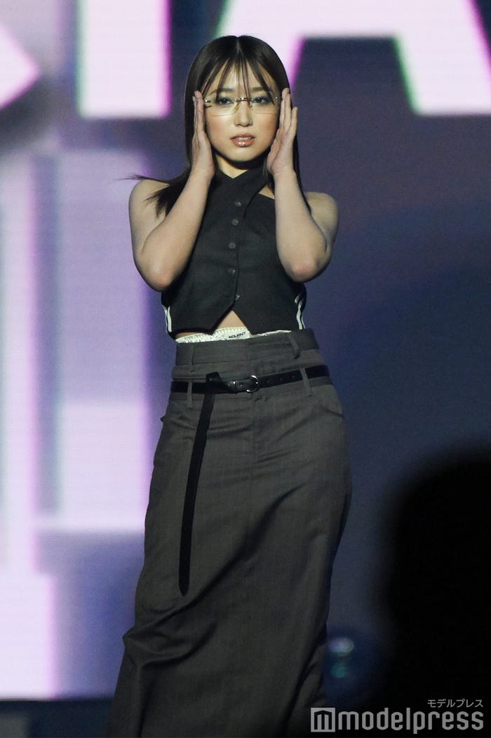 矢吹奈子(C)モデルプレス