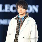 山田裕貴 保護犬にも自己紹介 俺山田裕貴 同じ目線で寄り添う姿に 人柄が出てる と反響 モデルプレス 山田裕貴 保護犬にも自己紹介 俺山田裕貴 同じ目線で寄り添う姿に 人柄が出てる と反響 モデルプレス