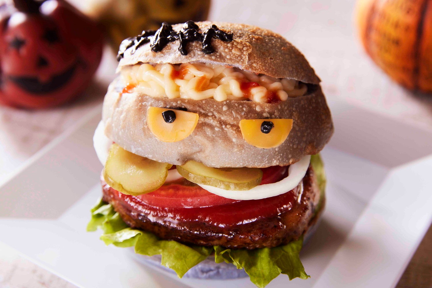 花の街の大収穫祭～光り輝くハロウィーンナイト～／画像提供：ハウステンボス