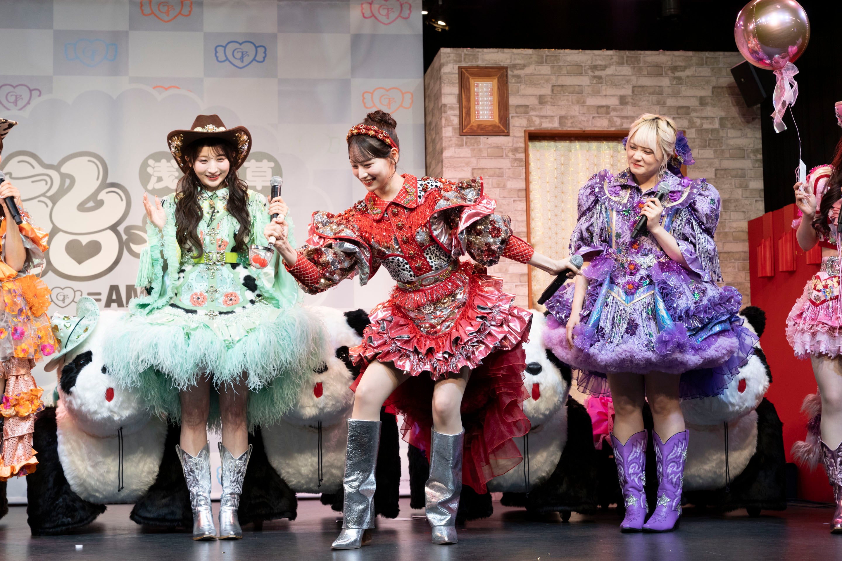 小川奈々子、立花琴未、宮野静（提供写真）