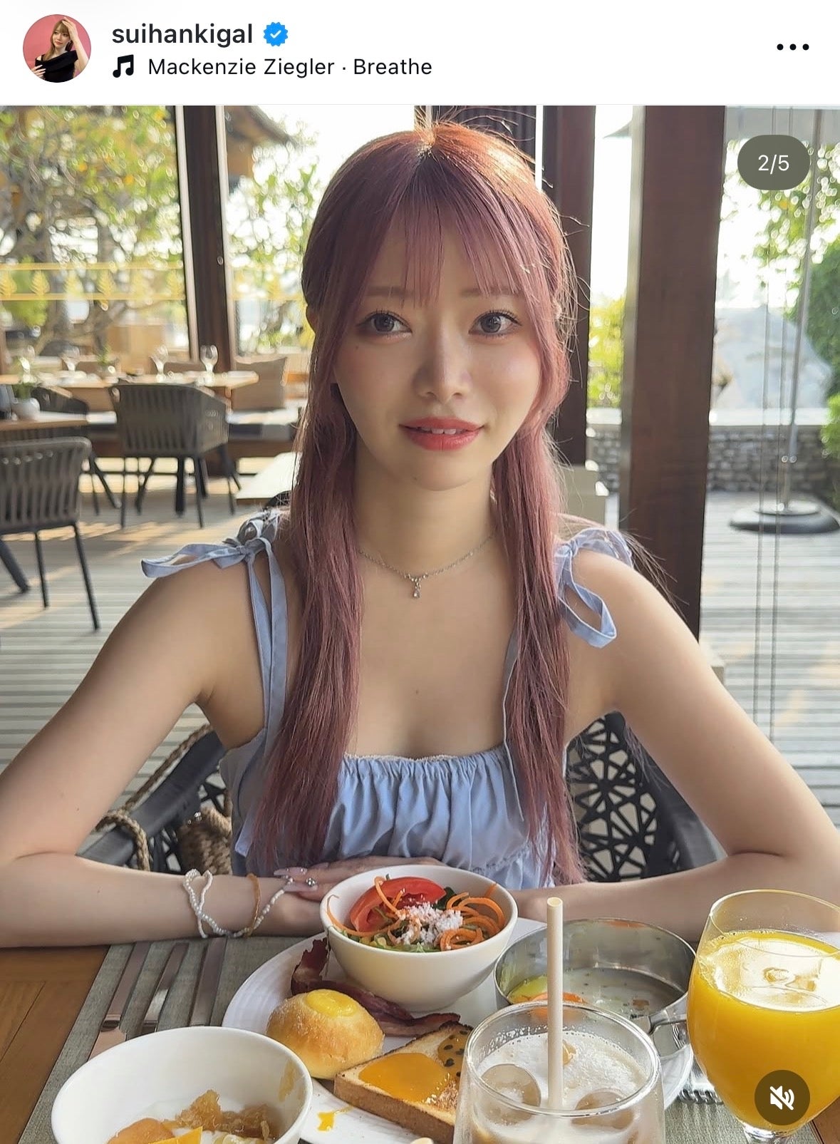 “TikTokで顔バレ”「可愛すぎる」と話題の炊飯器ギャル、結婚発表 前撮りウエディングフォト公開