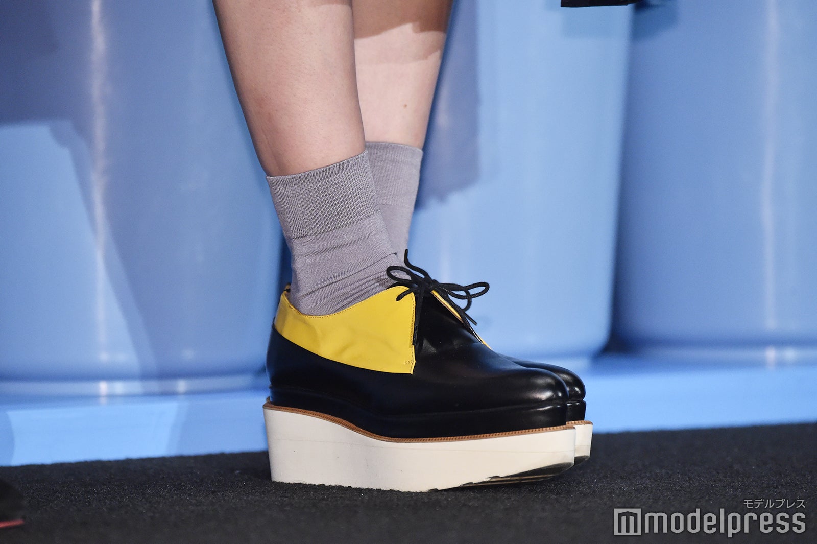 靴（C）モデルプレス