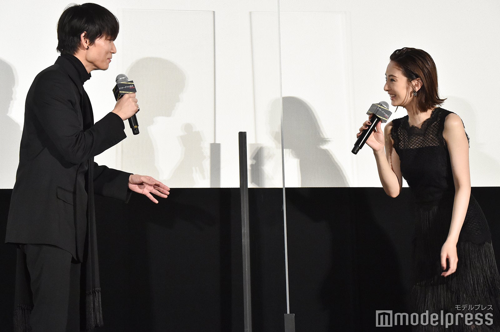 綾野剛、北川景子 （C）モデルプレス