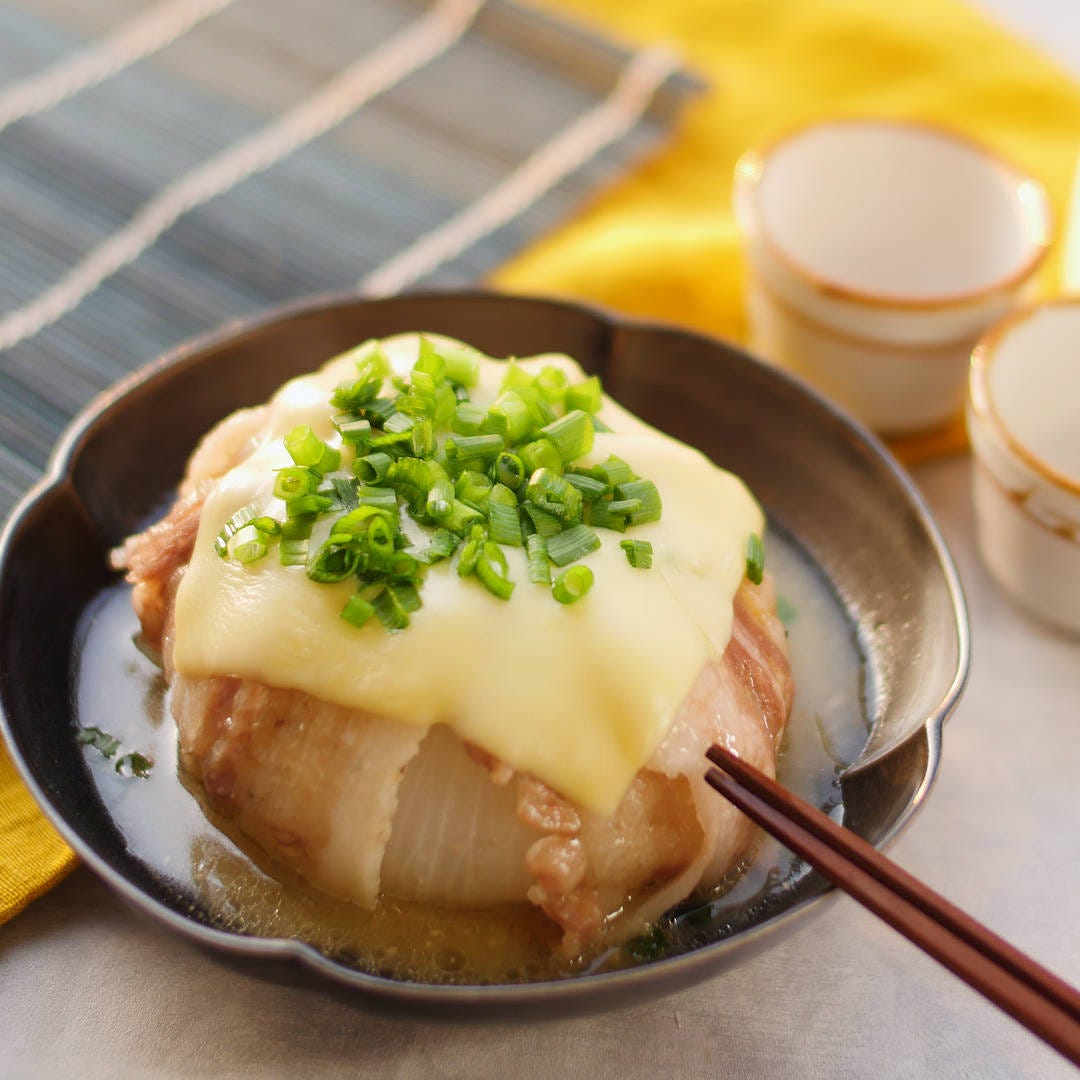 まるごと簡単！新玉ねぎの肉巻きレンジ蒸し