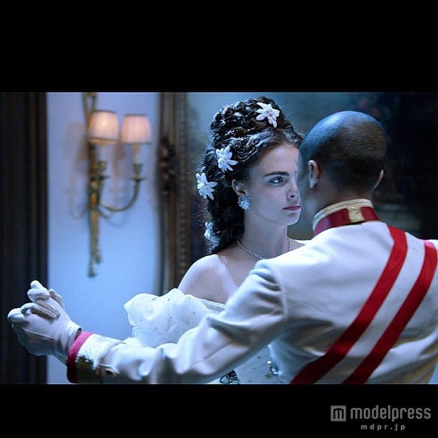 カーラ・デルヴィーニュとファレル・ウィリアムス。Cara Delevingne Insatagramより