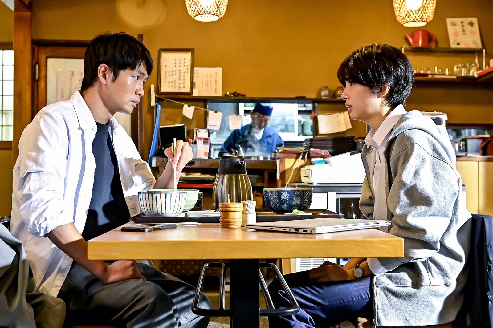 松下洸平、佐久間由衣「最愛」第8話より（C）TBS