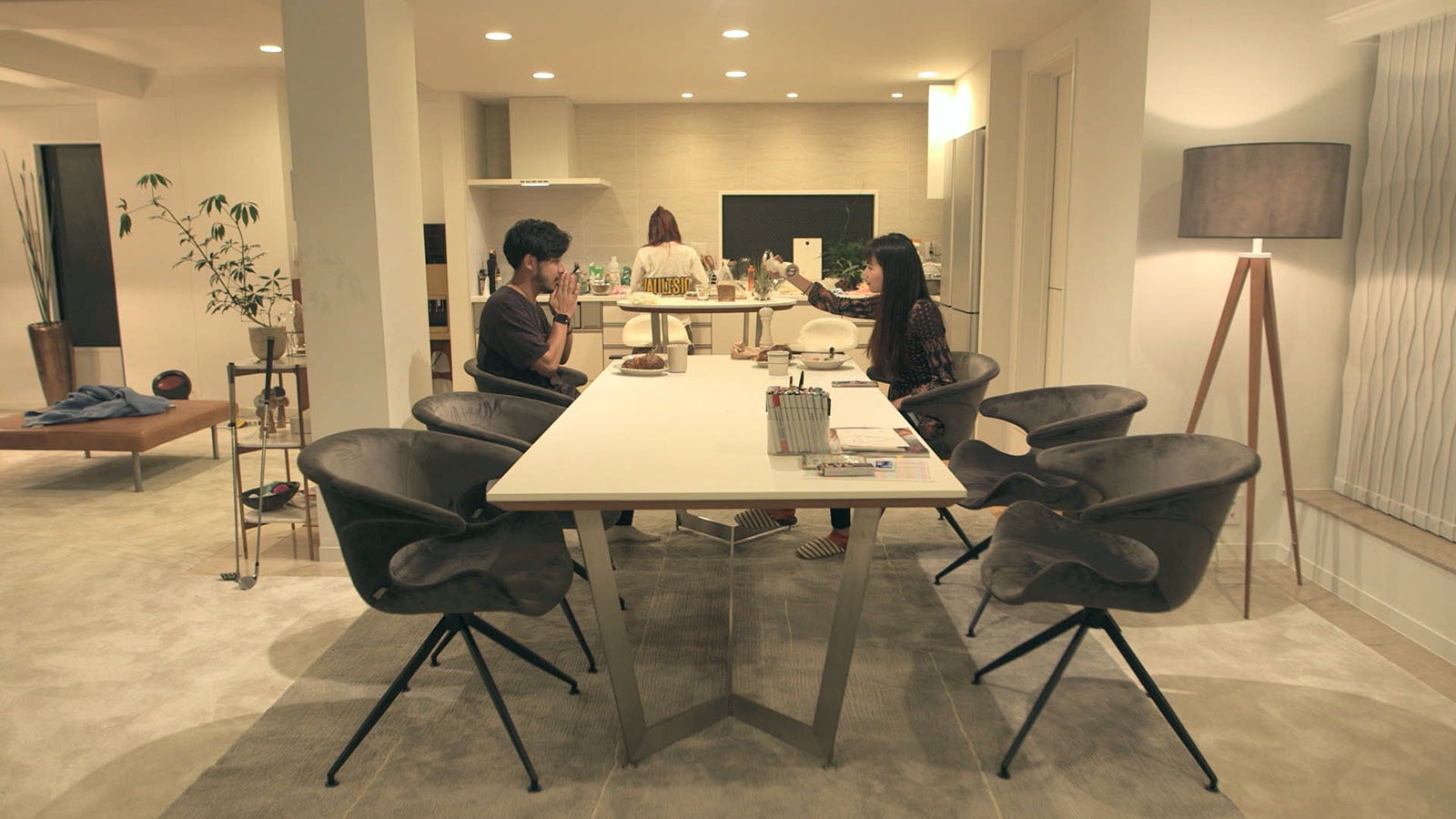 健司、春花「TERRACE HOUSE TOKYO 2019-2020」8th WEEK（C）フジテレビ／イースト・エンタテインメント