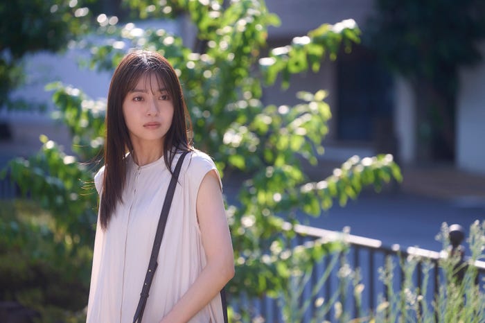 田辺桃子「癒やしのお隣さんには秘密がある」第12話より(C)日本テレビ