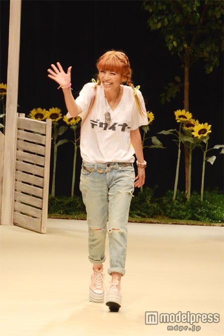 若槻千夏プロデュース Wc が東コレ初参加 ファッションショー写真特集 モデルプレス 若槻千夏プロデュース Wc が東コレ初参加 ファッションショー写真特集 モデルプレス