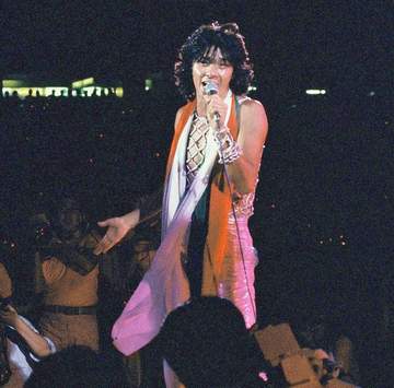 西城秀樹さん デビュー55周年イヤーにサブスク解禁！幻の映像も販売 第1弾はデビュー曲「恋する季節」から43曲配信