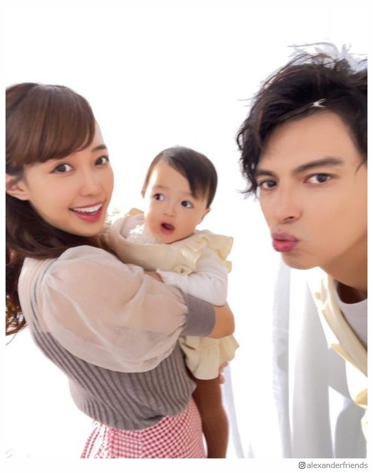 川崎希＆アレク、1歳長女が“モデルデビュー”「さすが美人ちゃん」「将来も楽しみ」の声