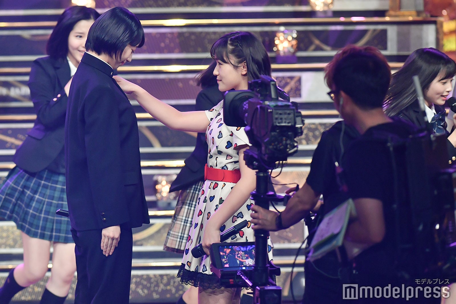 BEYOOOOONDS （C）モデルプレス