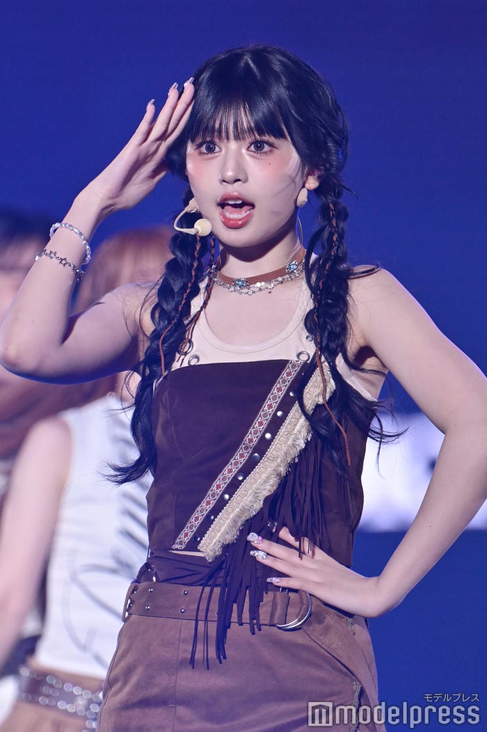 ME:I/RINON(C)モデルプレス