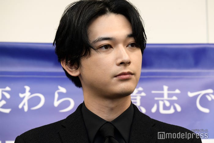吉沢亮(C)モデルプレス