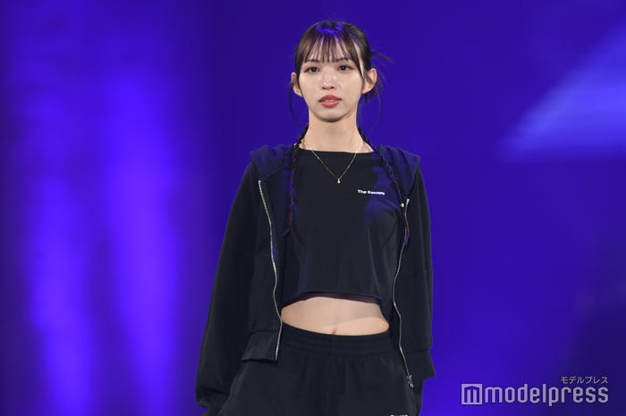 ヒナ(C)モデルプレス