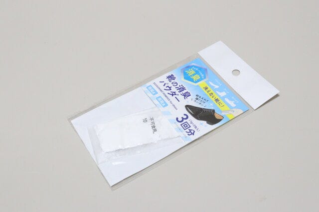 セリア　靴の消臭パウダー