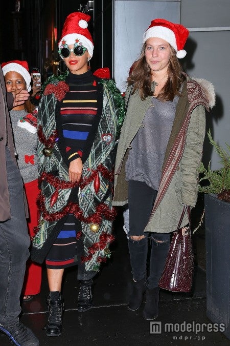 ビヨンセが人間クリスマスツリーに！？