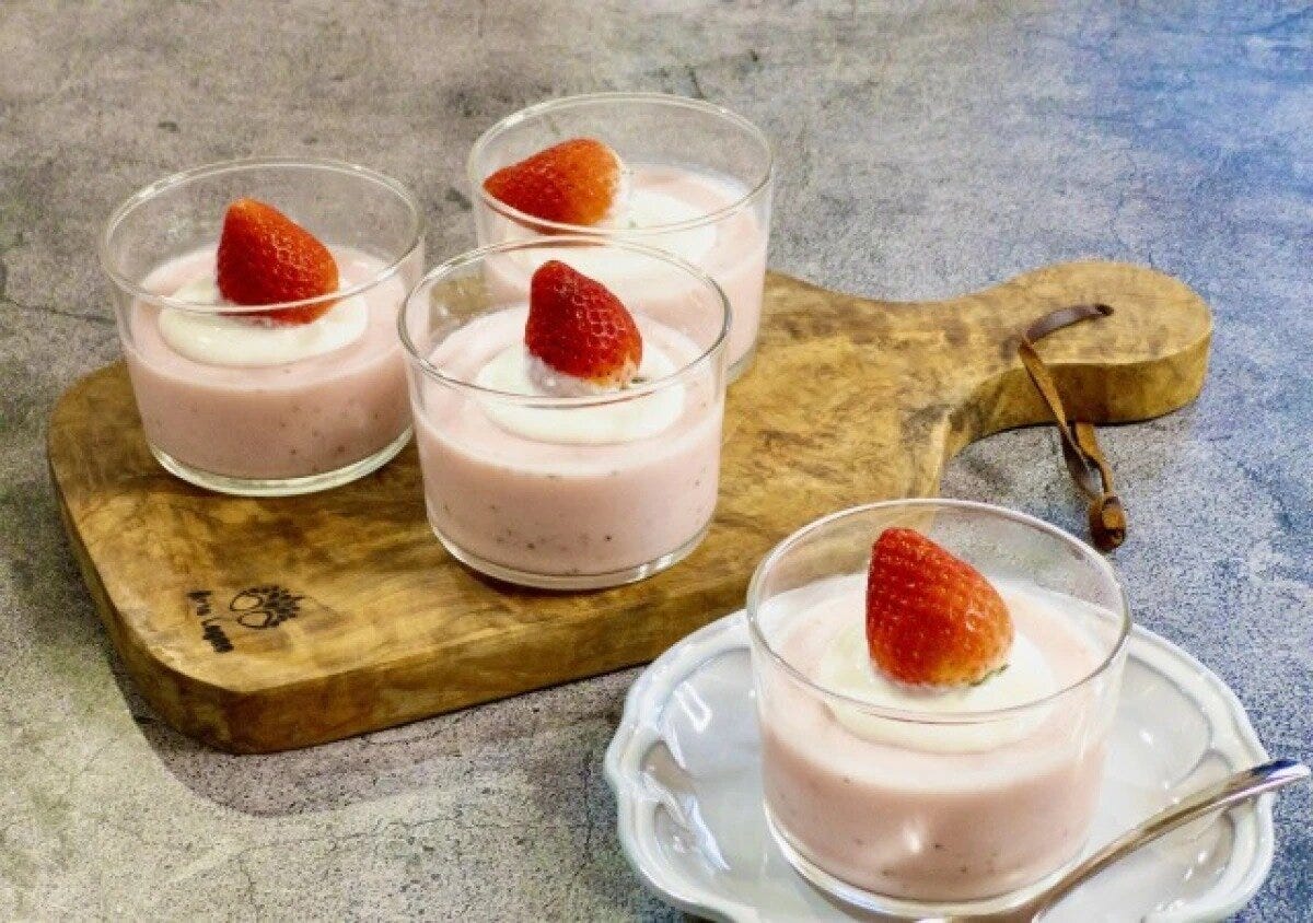 いちごのヨーグルトムース