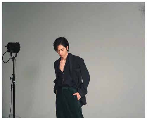 志尊淳、胸元チラリ…大人SEXYなショットに「色気やばい」「ドキッとした」とファン悶絶