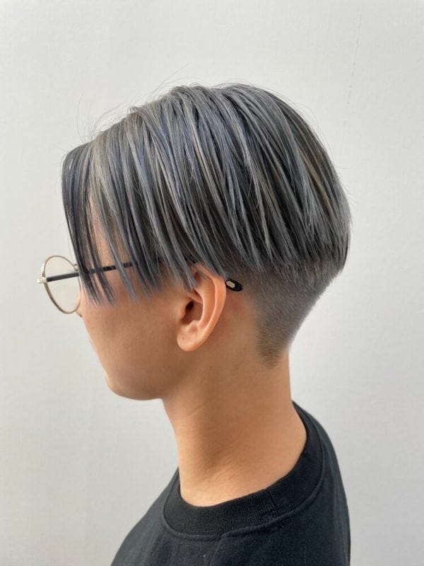 ベリーショート センター分けのヘアカタログ 大人っぽいおしゃれな髪型はこれ モデルプレス