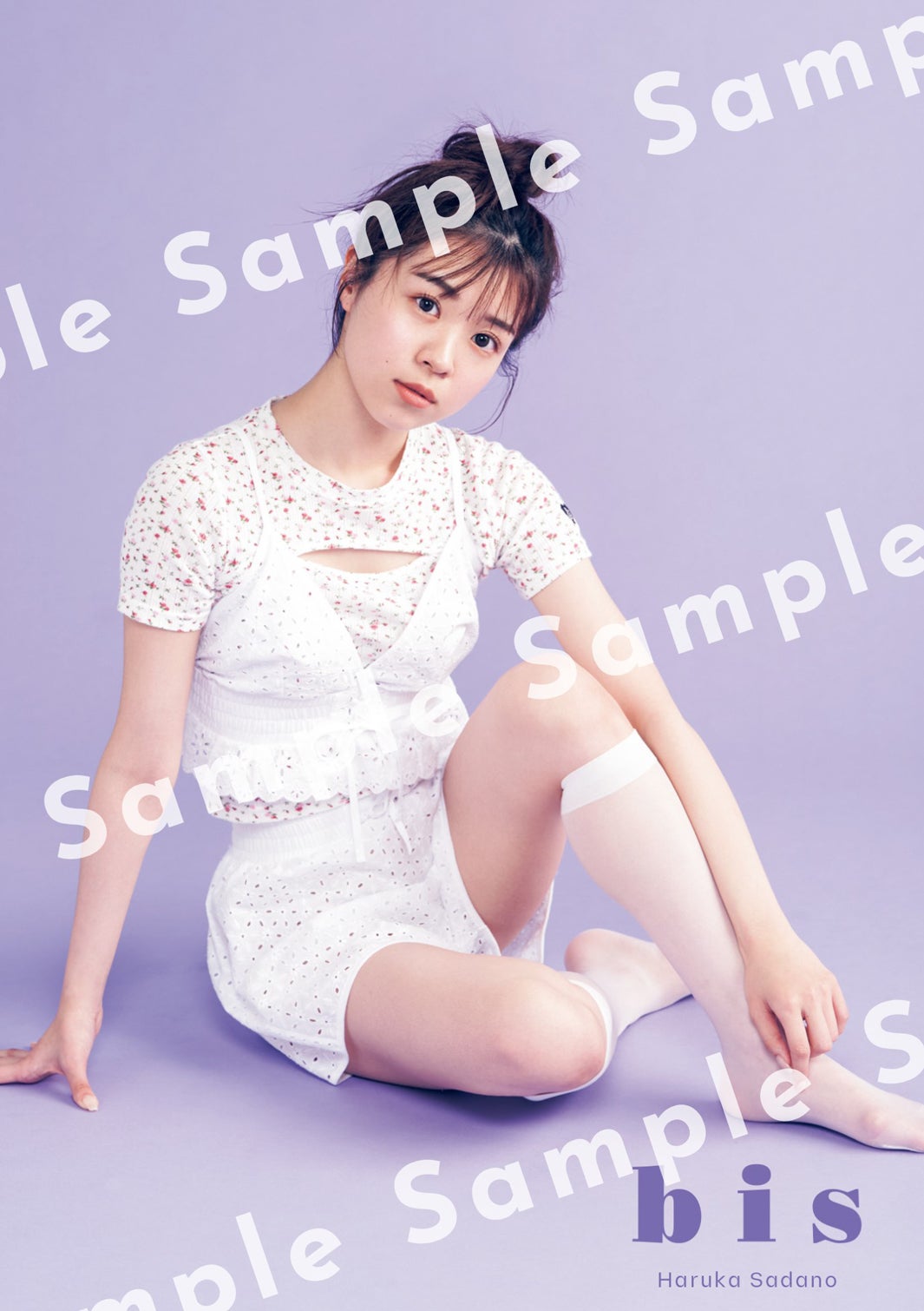 貞野遥香／紀伊国屋書店梅田本店限定購入特典ポストカード（提供写真）