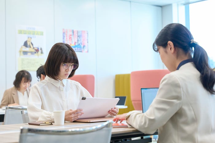 久保田紗友、円井わん「離婚後夜」第4話(C)ABC