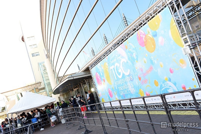 TMG ゴルフ　ワンピース　大政絢 大政絢、ミニスカートのゴルフウェアで美脚披露！そんなの着られ