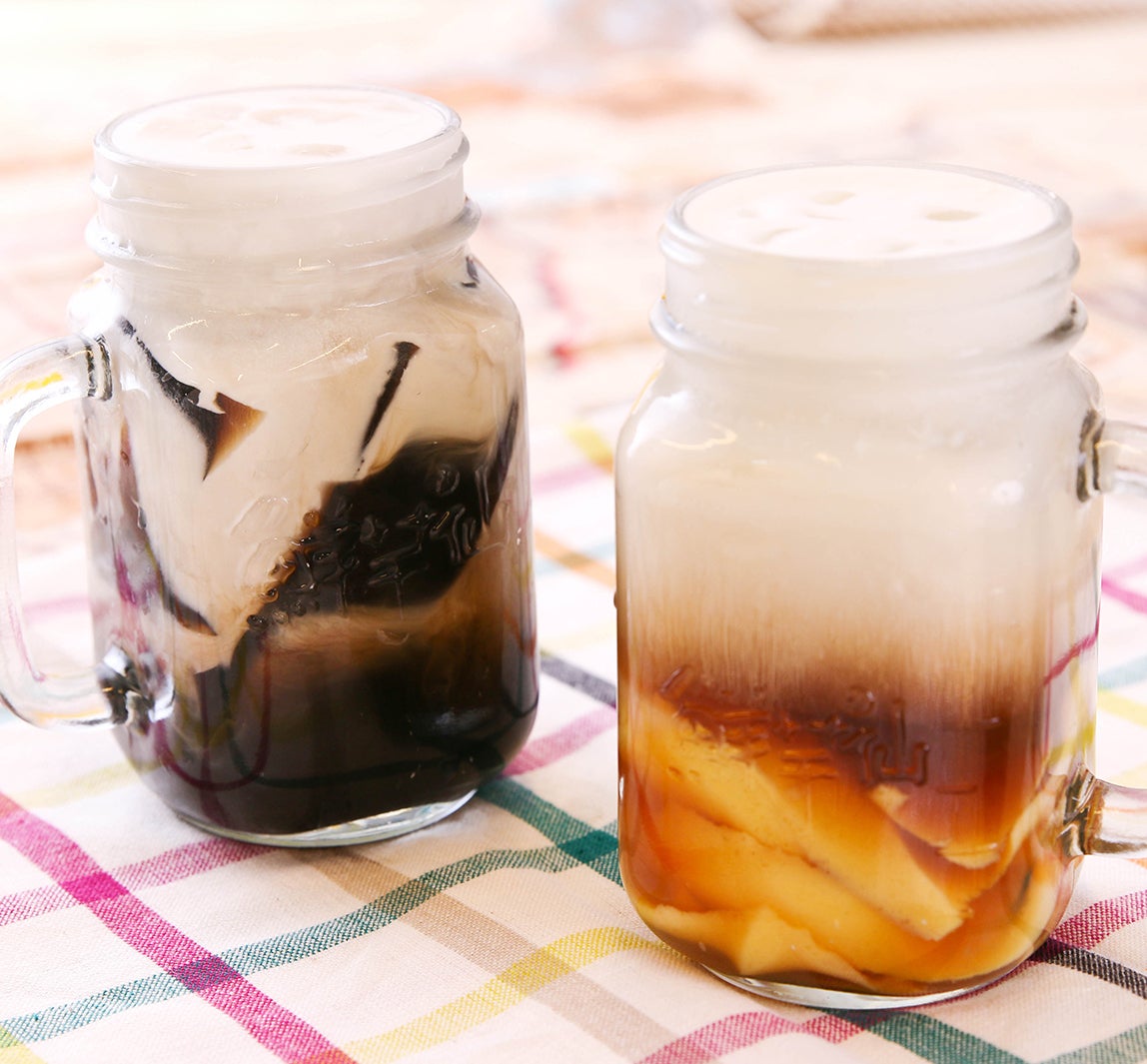 仙草ミルクティー／プリンミルクティー／画像提供：MeetFresh 鮮芋仙