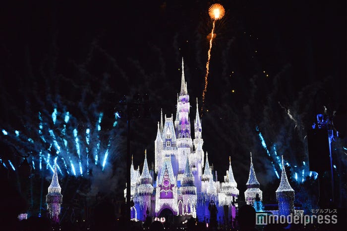 「ワンダフル・クリスマスタイム・ファイヤーワークス」(C)モデルプレス(C)Disney
