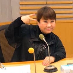 天童よしみ 和田アキ子の実家で歌わされたことがある 新聞紙がステージに モデルプレス 天童よしみ 和田アキ子の実家で歌わされたことがある 新聞紙がステージに モデルプレス