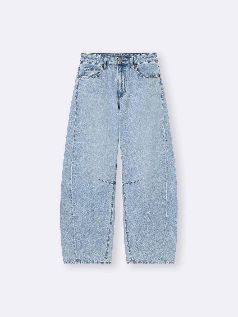 GUのバレルレッグジーンズ