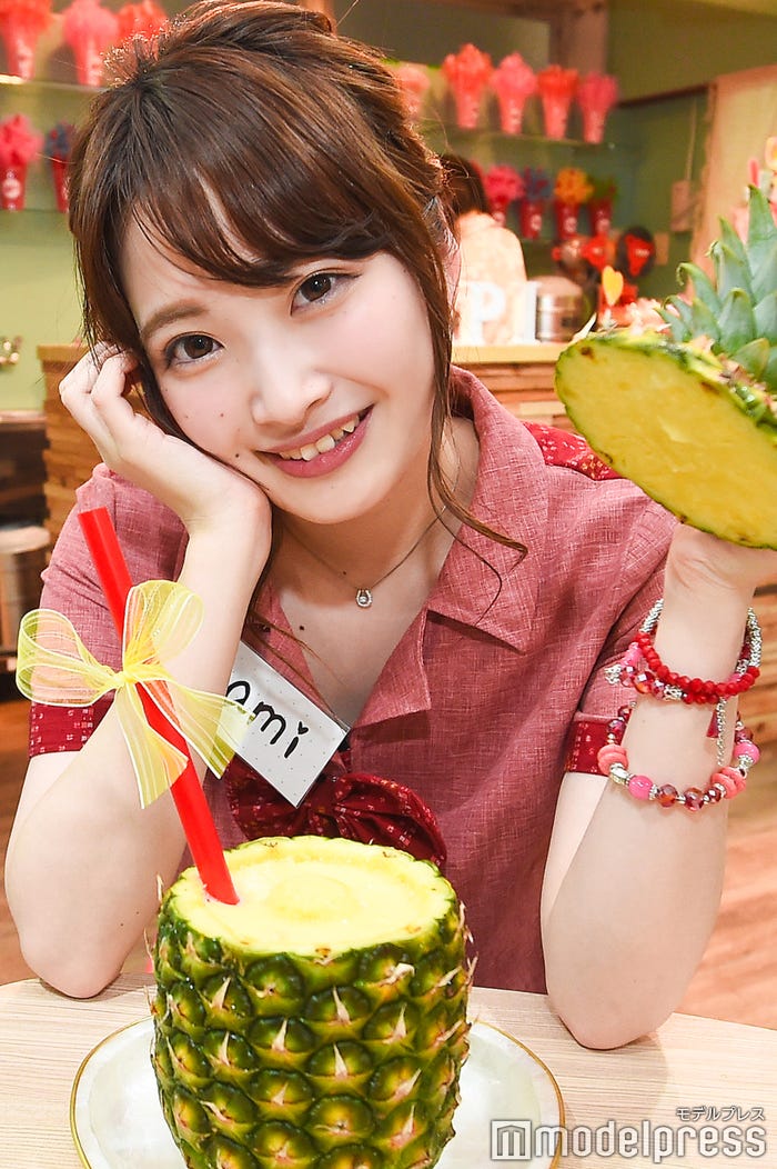 「沖縄パインまるごとジュース」¥1200/ami(水沢心愛)(C)モデルプレス