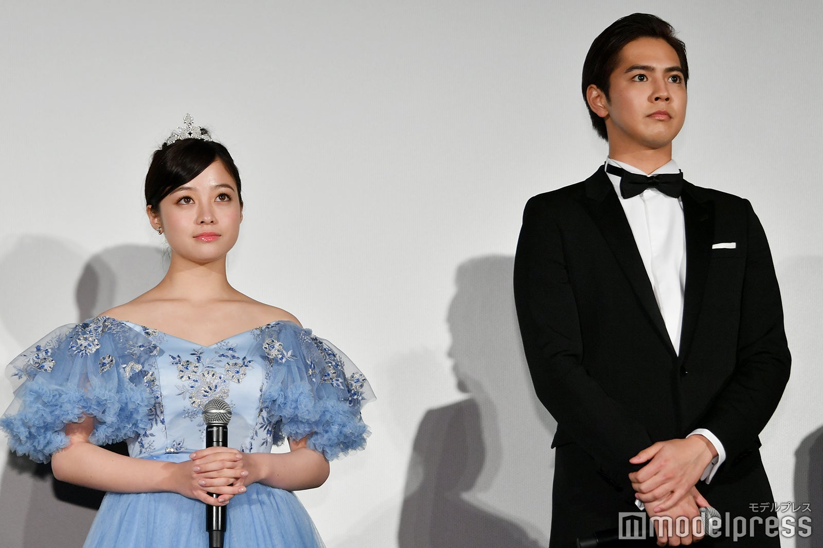 橋本環奈、片寄涼太 （C）モデルプレス