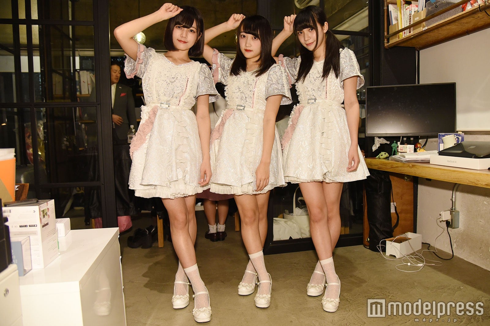 なんキニ！（左から）白鳥優菜、寒河江らむ、星野渚 （C）モデルプレス