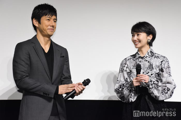 西島秀俊、波瑠 (C)モデルプレス