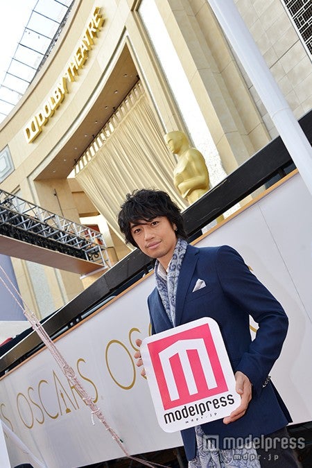 モデルプレスの現地インタビューに応じた俳優の斎藤工／photo：モデルプレス