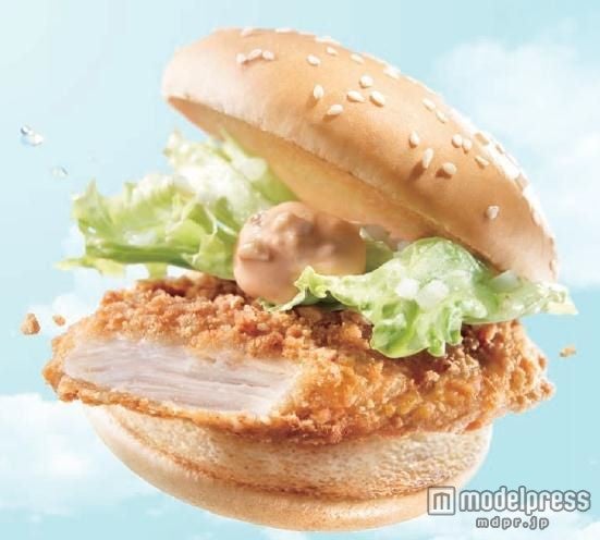 マクドナルド「チキンフィレオ」が進化、“サクサクかろやか”にボリュームアップ