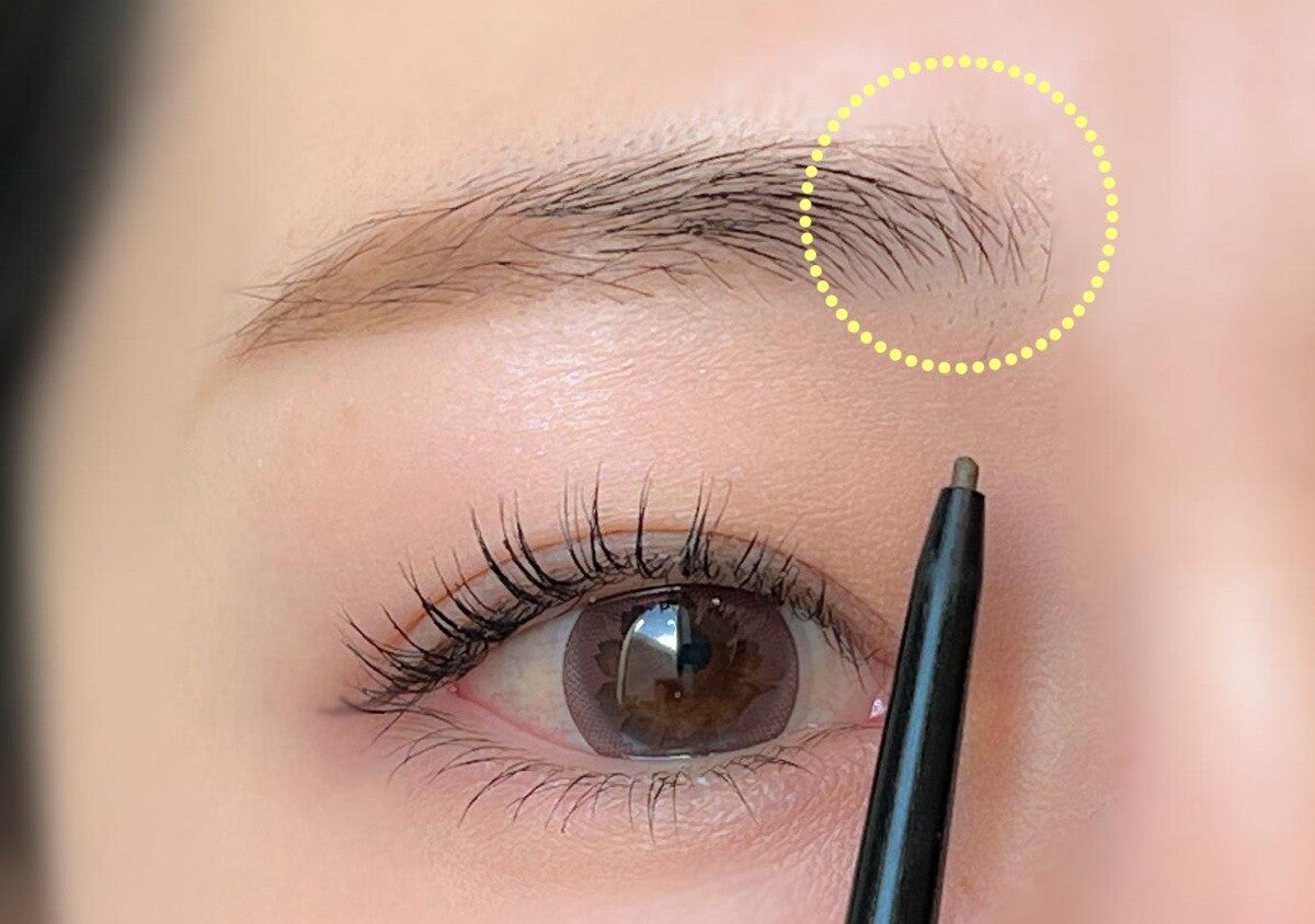 その眉、昔のままはNG！今すぐ見直したい眉の老け見えポイント