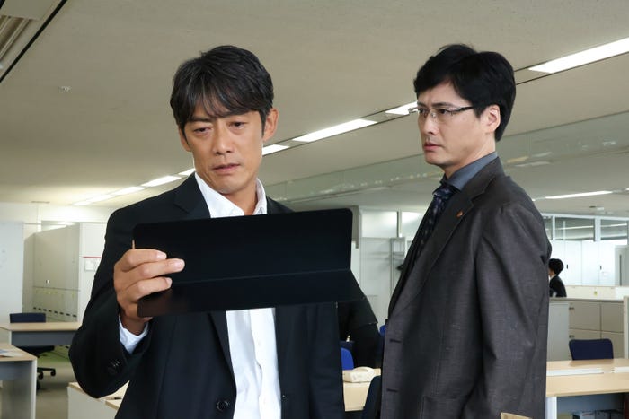 反町隆史、中村俊介「オクラ〜迷宮入り事件捜査〜」第2話(C)フジテレビ
