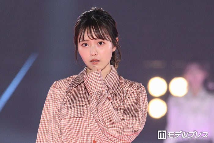 「ミス青学」準グランプリ・新田さちか、胸元・腰・太もものぞく穴開きワンピから美肌輝く「攻めてるデザイン」「着こなせるのすごい」の声