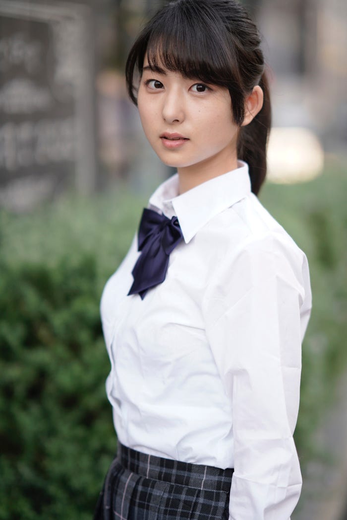 川村海乃(C)魚住誠一