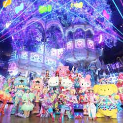 サンリオピューロランドで上演中の
ミラクルギフトパレード(C)1976,1996,1999,2001,2013,2017 SANRIO CO.,LTD.