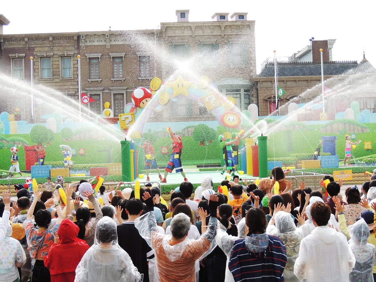 水の量のスゴさは以前と変わりありません。びしょ濡れ覚悟で参加しましょう