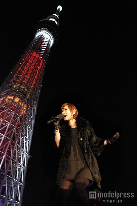 画像2 6 絢香 桑田佳祐の 白い恋人達 カバー クリスマス限定スカイツリーでライブ モデルプレス