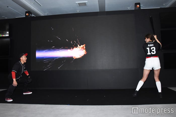 増田英彦の一投に…(C)モデルプレス